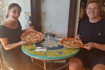 Pizza workshop in Naples Make your Margherita