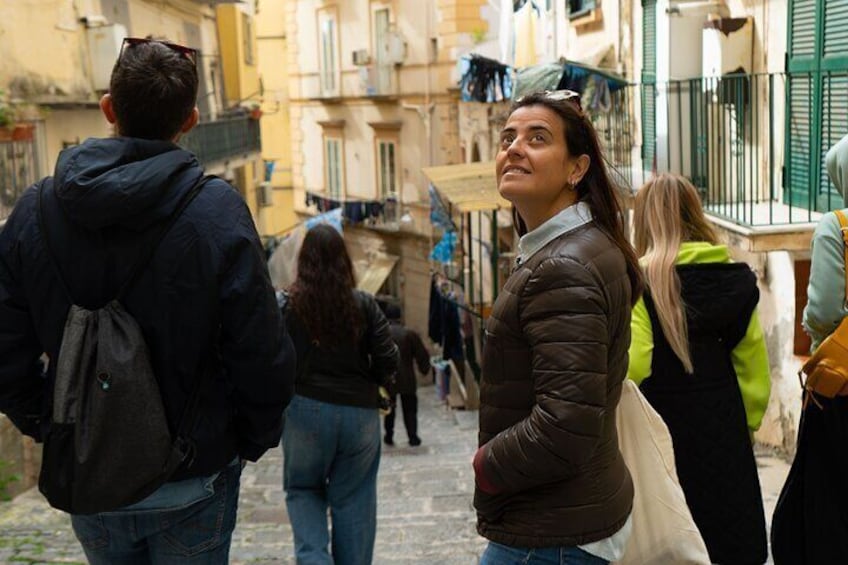 Panoramic historical walking tour of Naples: rich and poor areas