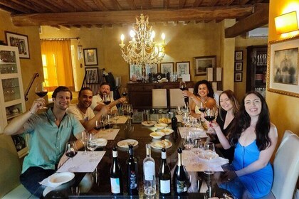 Wine tasting in Versilia with sommelier - 5 wines and local products