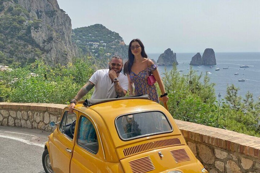 Dolce Vita vintage photo experience with yellow Fiat 500