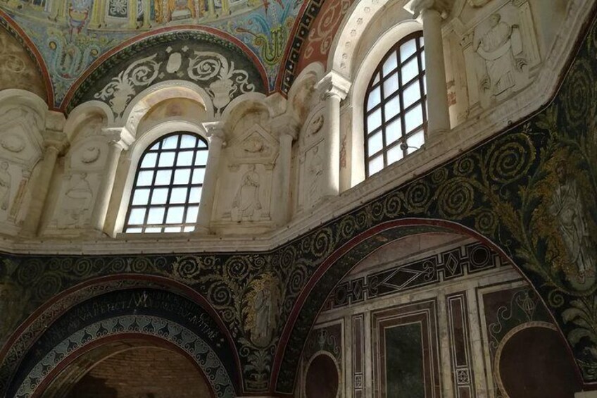 Best of Ravenna City & Mosaics Private Tour with a Local Guide