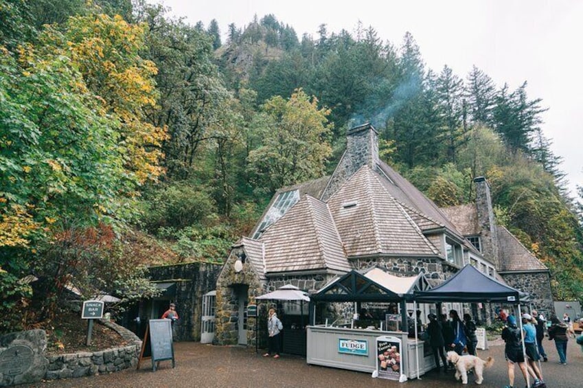 Private Mt Hood Loop Tour including Multnomah Falls