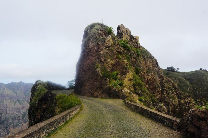 Santo Antão: Full-day Island Tour & Visit to Cova de Paúl Volcano Crater