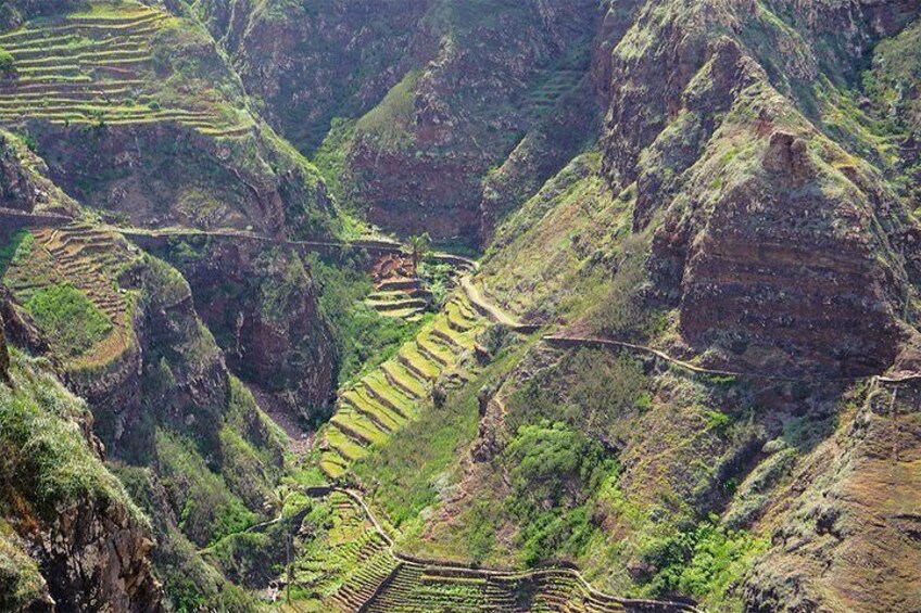 Santo Antão: Hike Ponta do Sol - Fontainhas - Cruzinha