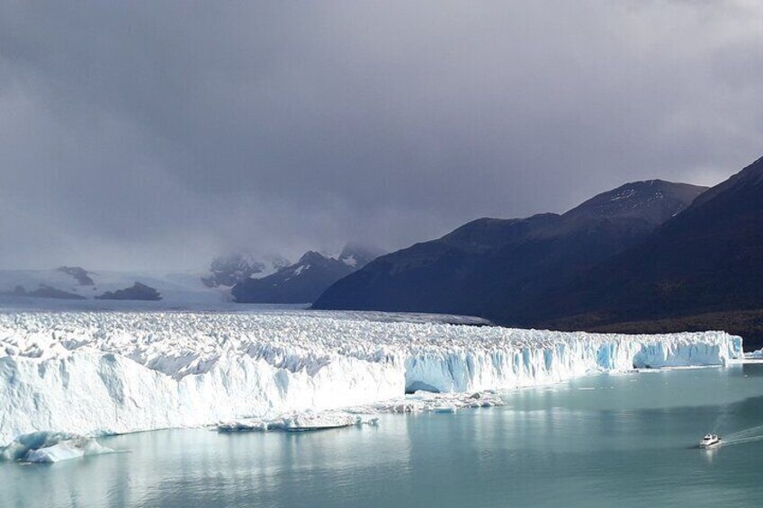 Visit to the Perito Moreno Glacier