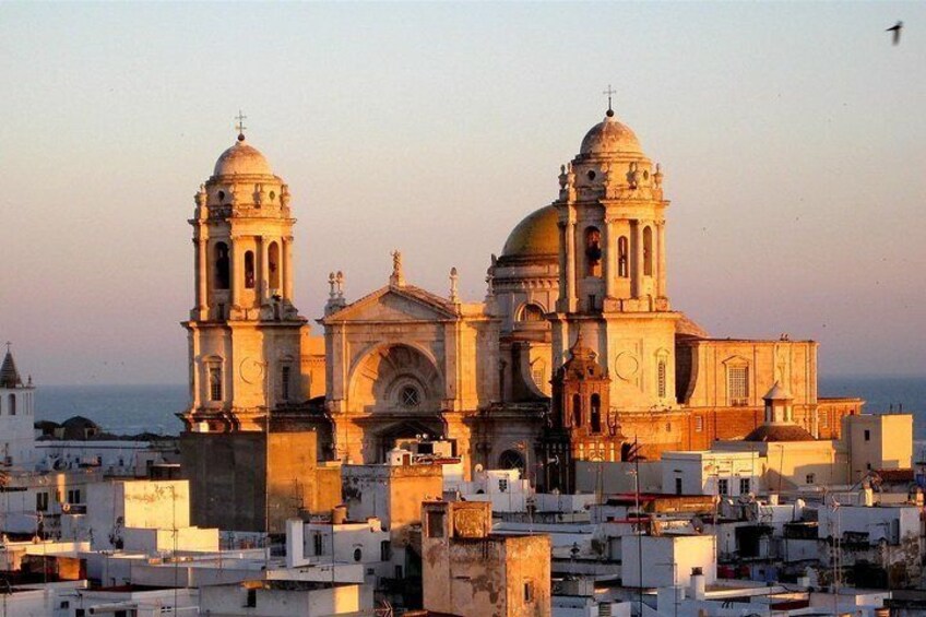 3-Hour Private Gastronomic and Cultural Cadiz Walking Tour