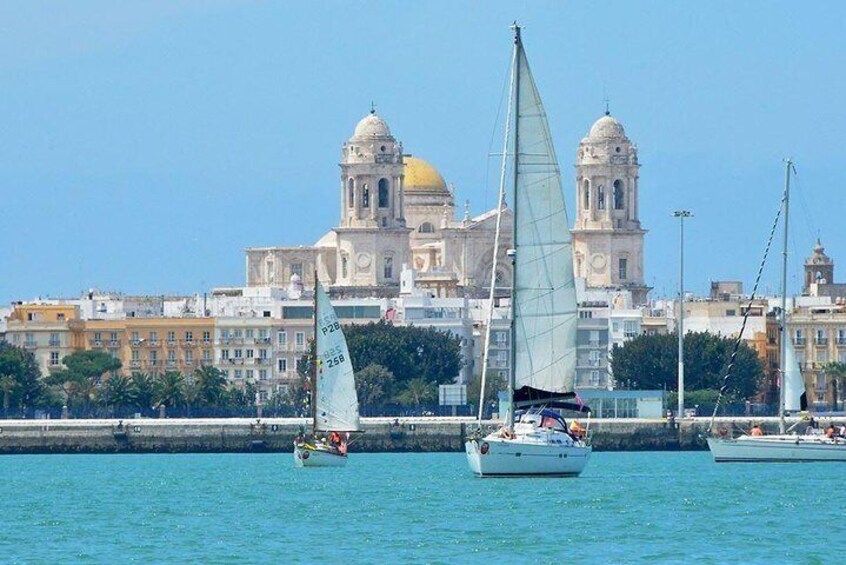 3-Hour Private Gastronomic and Cultural Cadiz Walking Tour