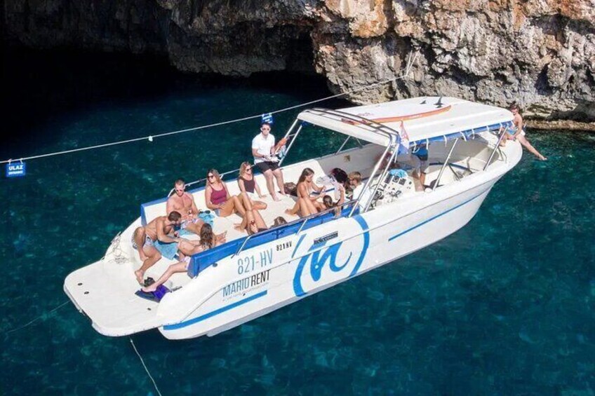 Blue cave group tour with swimming and snorkelling from Hvar