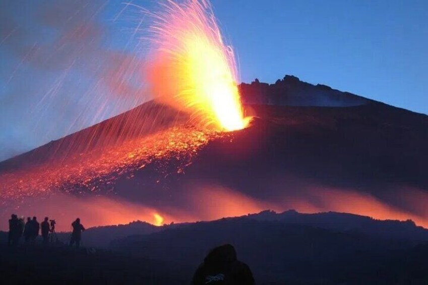 Bus Etna Experience of Italy