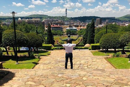 4-Day Johannesburg to Soweto Pretoria Private Tour Farm Stay