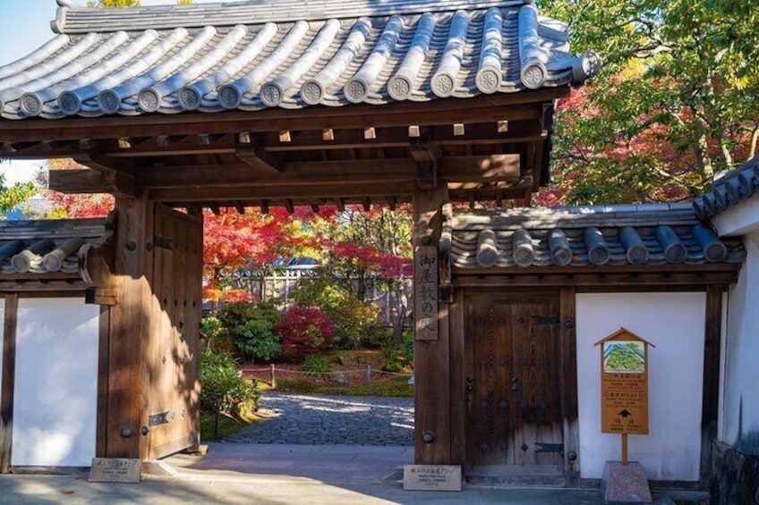 From Osaka: Himeji Castle, Arima Onsen and Mt.Rokko 1Day Bus Tour
