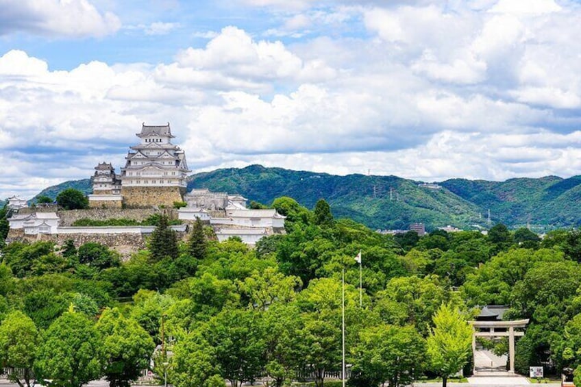 From Osaka: Himeji Castle, Arima Onsen and Mt.Rokko 1Day Bus Tour