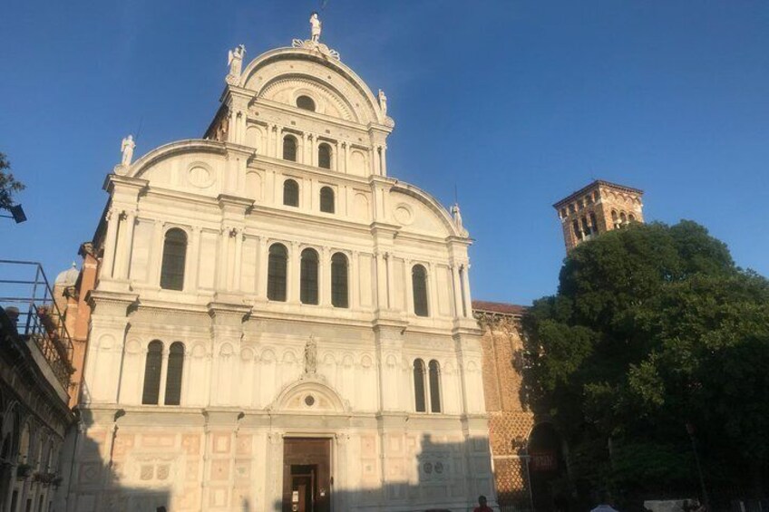 The Essence of Venice in a Small group Walking Tour with a Top Guide