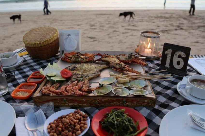 Private Seafood Dinner at Jimbaran Beach 