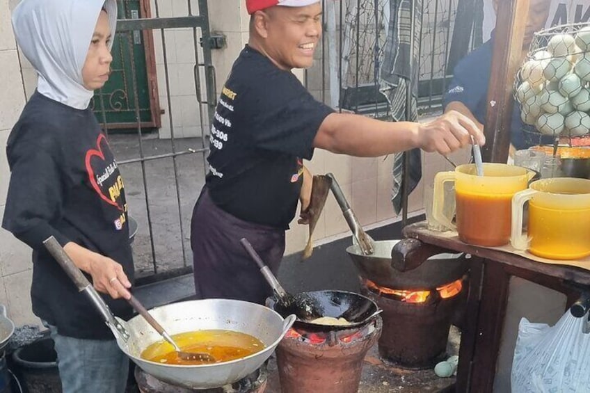 Yogyakarta Culinary & Walking Tour + Story Telling About Yogya