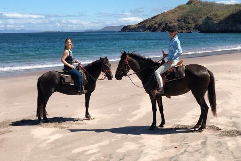 1,5 Hours Private Horseback Riding Tour in Playa Conchal