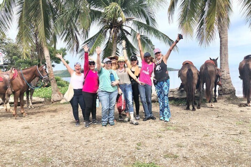 1,5 Hours Private Horseback Riding Tour in Playa Conchal