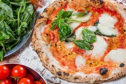Pizza & Gelato: Family Cooking Class in Florence