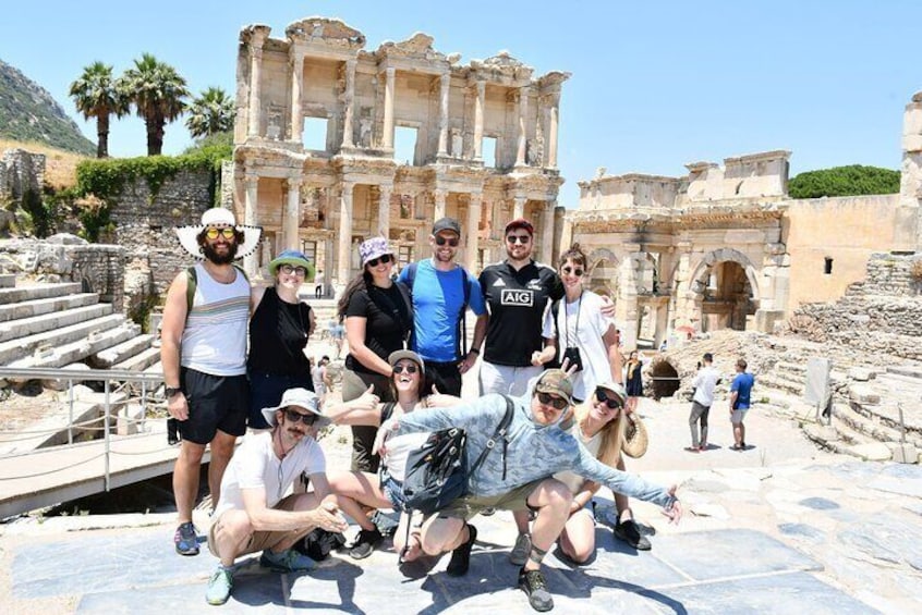 EPHESUS PRIVATE & SMALL GROUP TOUR for CRUISERS /ENTRY FEES/LUNCH