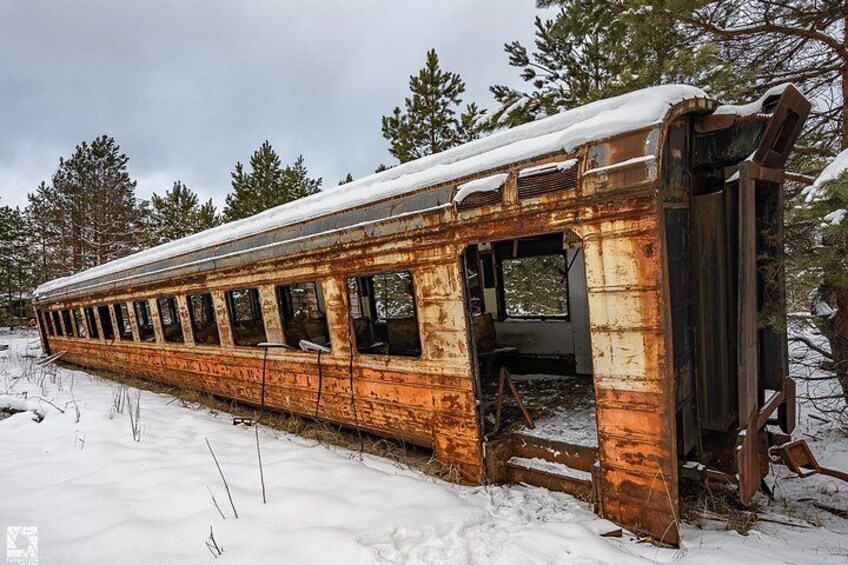 Abandoned Wagon, Janow Station.
Have a nice day :)