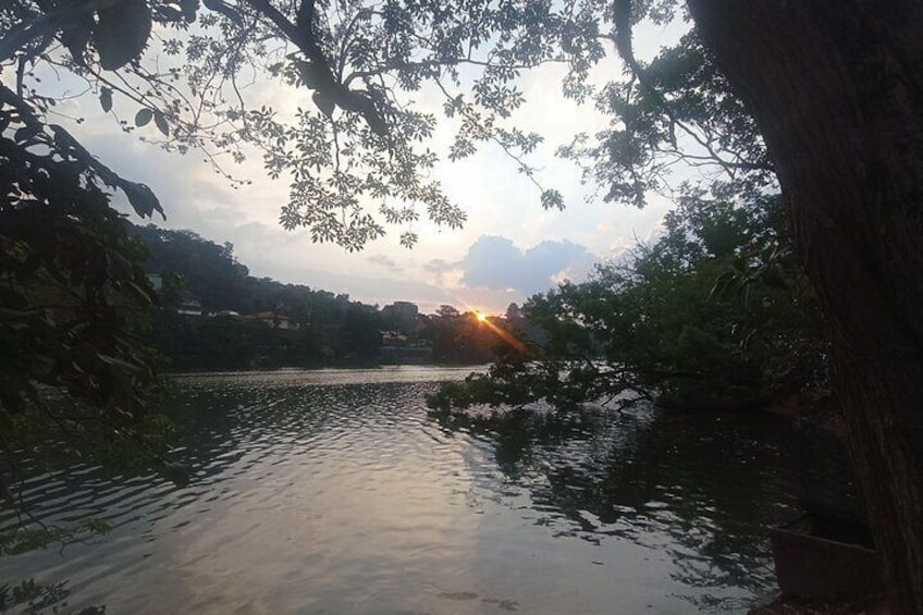 Kandy Lake