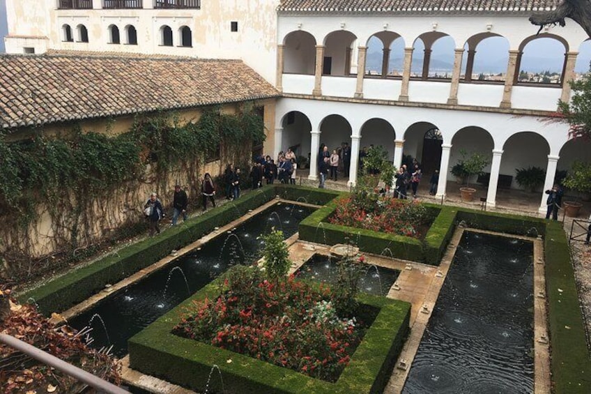 Semi Private Tour to the Alhambra from Nerja