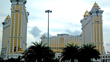 Colors of Cotai Strip & Heritage Site Tour