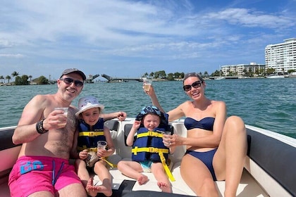 Alquiler de bote privado de 2 horas en Miami Beach, vea las casas de millon...