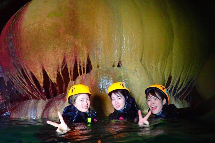 [Okinawa Miyako] Mysterious! "Ryugu Miyagi" exploring! Pumpkin limestone caving