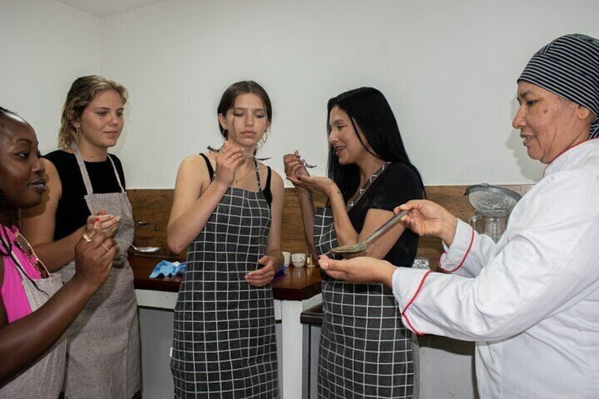 Cooking Class In A Real Restaurant At Old City