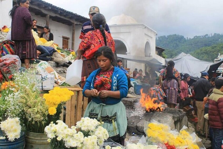 2-Day Chichicastenango Market & Lake Atitlan Tour