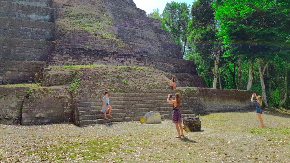 Tikal Ruins and Yaxha Ruins Overnight Tour