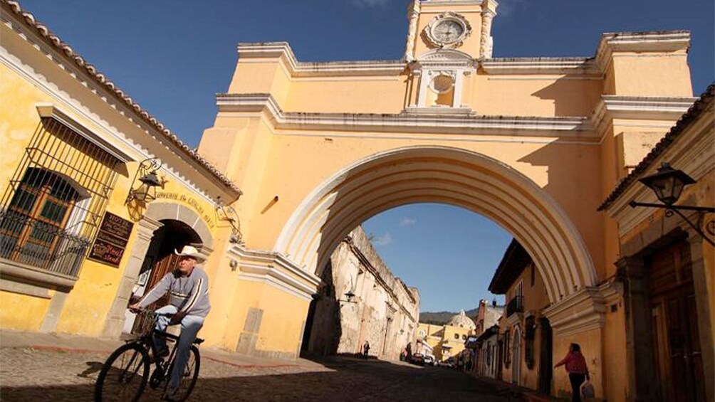The well-preserved Spanish Baroque in Antigua Guatemala