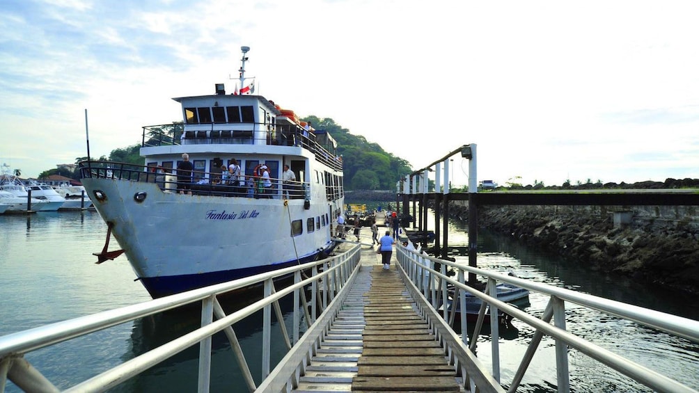 Transit vessel at the Panama Canal