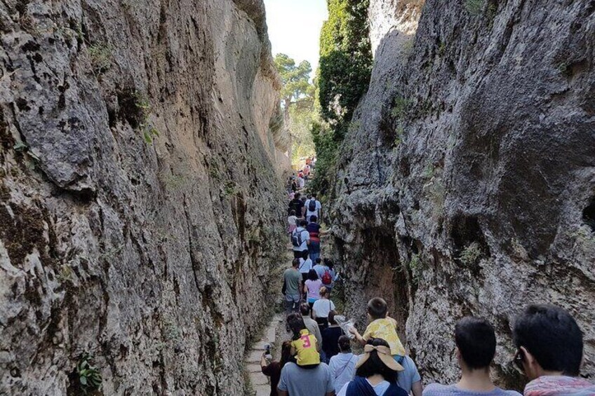 Excursion to the Enchanted City from Cuenca