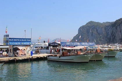 Voucher for Capri from Naples: Hydrofoil and Boat Tour Included