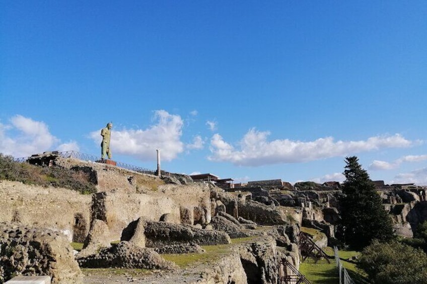 Sunny Day, Private Pompeii