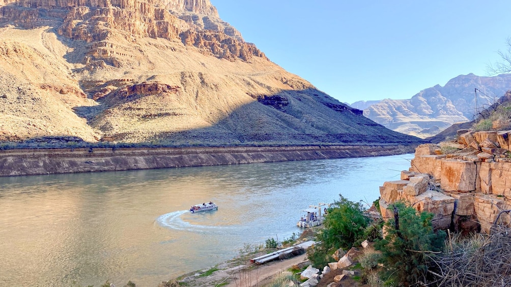 Over the Edge Helicopter Canyon Landing & Pontoon Boat tour