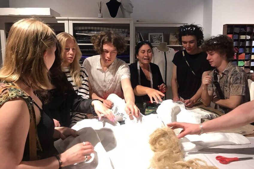 Fashion Workshop in Atelier and Fashion District Tour