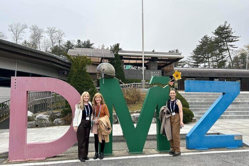 DMZ with Gondola Guided Tour from Seoul *No Shopping