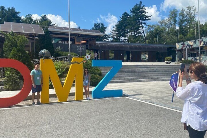 DMZ with Gondola Guided Tour from Seoul *No Shopping