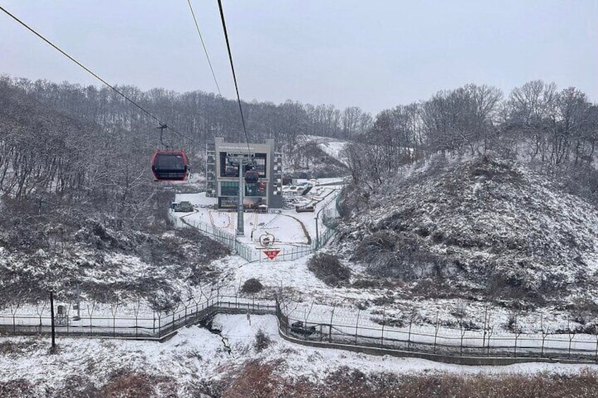 DMZ with Gondola Guided Tour from Seoul *No Shopping