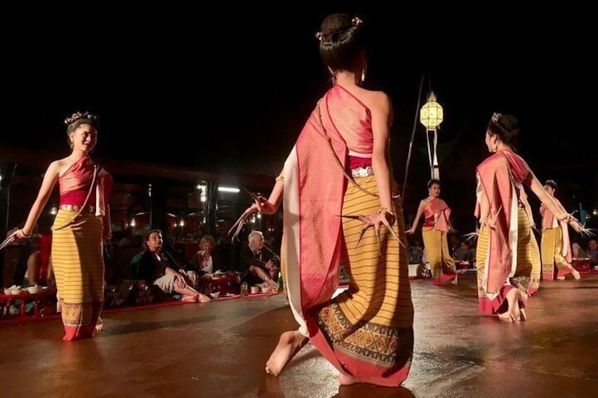 Chiang Mai Khum Khantoke Dinner and Cultural Show Admission