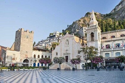 Private Tour of Taormina and Castelmola from Catania