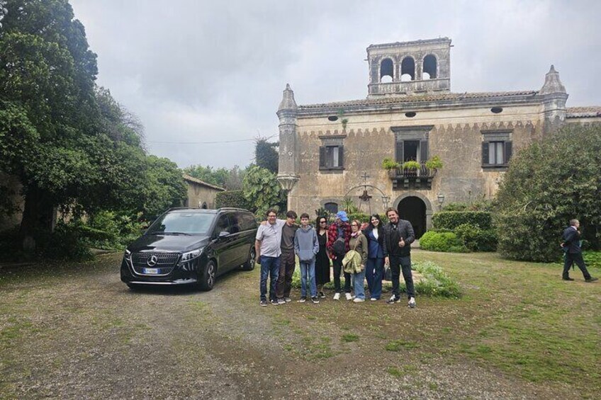 Private Godfather and Taormina Tour with Luxury Van 