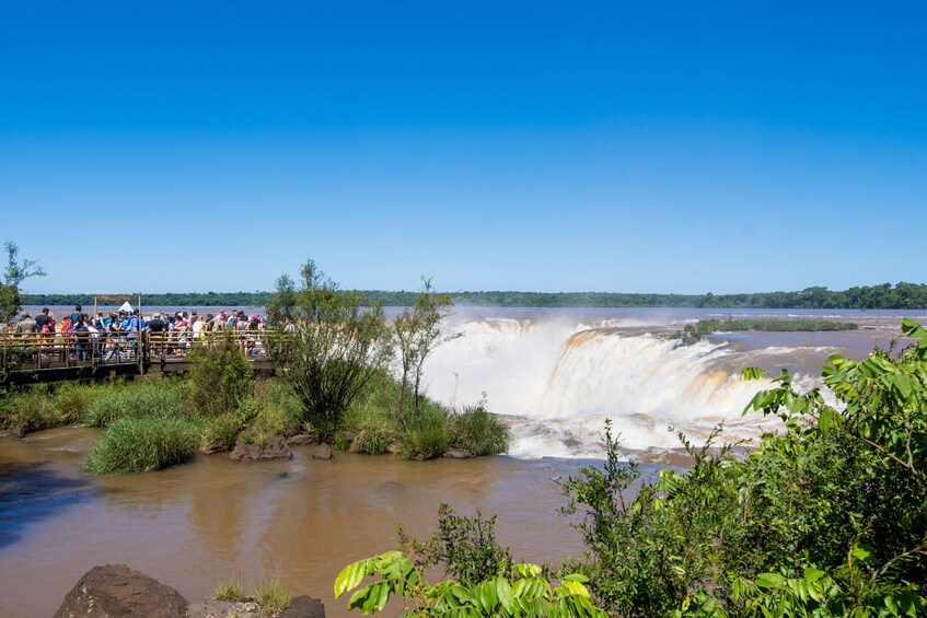 Cargar ítem 1 de 9. Iguazu Falls Boat Tour & Jungle Truck Ride