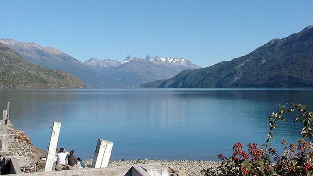 Calming view of El Bolson and Pueblo Lake in Bariloche