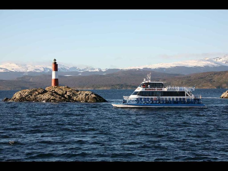 Catamaran Voyage to Seal's Island & Bird's Island