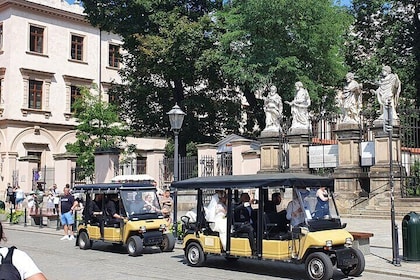 Cracow guided Full tour by Golf Cart-Family Discount