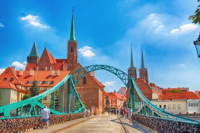 Krakow: Private Tour to Wroclaw with Transport and Guide